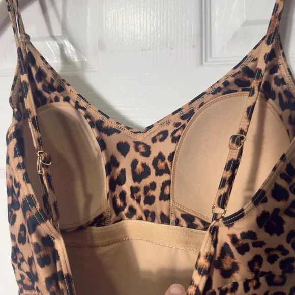 Summersalt Women's Size 4 Leopard Print One Piece Swimsuit Adjustable Straps - Picture 5 of 8